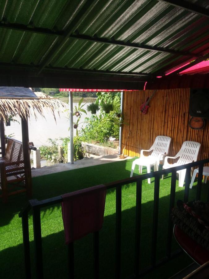 民宿 Boat House Marina Restaraunt And *